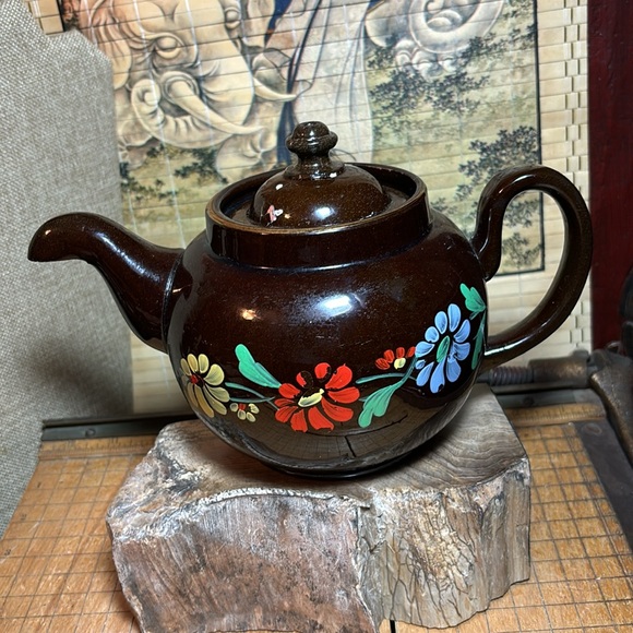 Brown Floral Teapot England Hand Painted Spout Turned Down - Picture 7 of 17